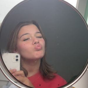 Meet your Posher, Joycee